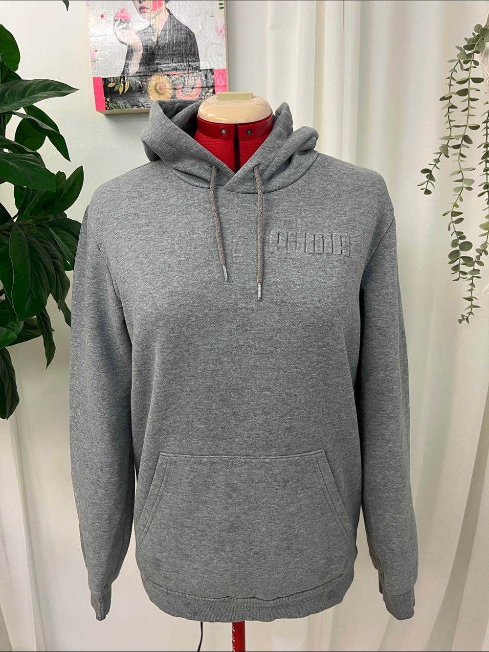 Puma Men's Heather Gray Pullover Hoodie with Embossed Logo